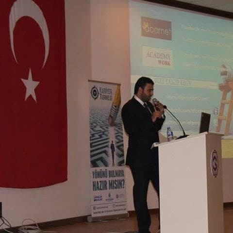 Sahnede konuşma — kariyer etkinliği